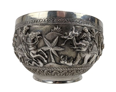 Lot 27 - EARLY 20TH CENTURY BURMESE ANGLO COLONIAL SILVER BOWL