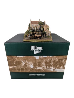 Lot 284 - LILLIPUT LANE - LIMITED EDITION RESIN COTTAGE HOUSE FIGURE - POCKERLEY MANOUR