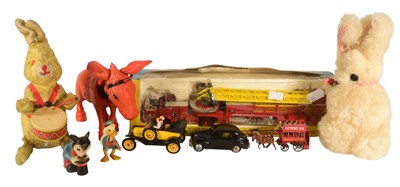 Lot 388 - COLLECTION OF VINTAGE TOYS & DIECAST MODELS