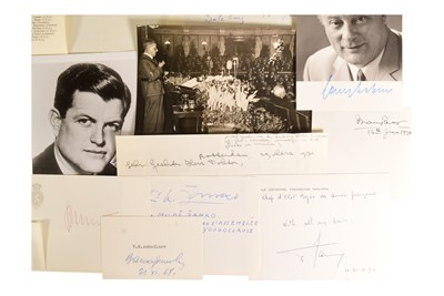 Lot 259 - POLITICIANS / DIGNITARIES - LARGE COLLECTION OF VINTAGE AUTOGRAPHS