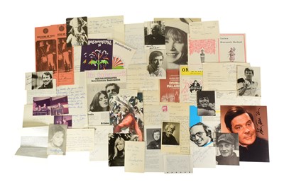 Lot 285 - ACTORS - LARGE ALBUM OF AUTOGRAPHS