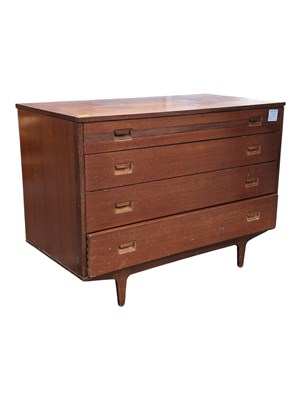 Lot 815 - BUTILUX FURNITURE - VINTAGE MID CENTURY TEAK CHEST OF DRAWERS