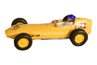 Lot 40 - SCALEXTRIC - VINTAGE TRIANG SLOT RACING CARS