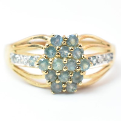 Lot 321 - HALLMARKED 9CT GOLD ALEXANDRITE & DIAMOND CLUSTER RING