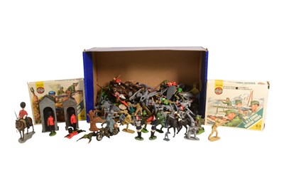 Lot 396 - MODEL SOLDIERS - COLLECTION OF VINTAGE TOY SOLDIERS