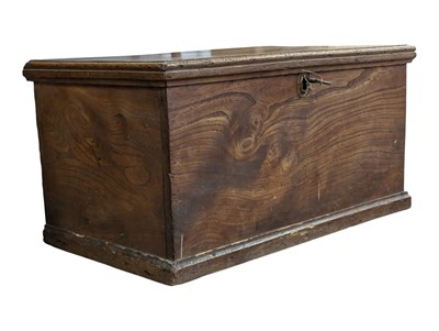 Lot 987 - VICTORIAN 19TH CENTURY SMALL PROPORTION BLANKET BOX