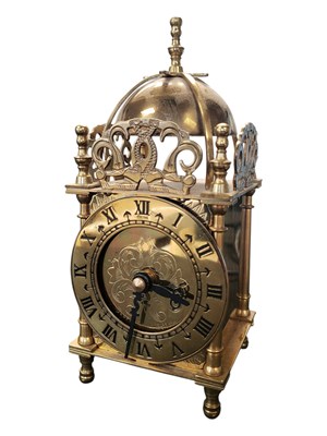 Lot 303 - 20TH CENTURY VINTAGE SMITHS BRASS LANTERN CLOCK