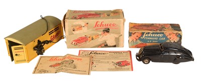 Lot 27 - SCHUCO - CLOCKWORK COMMAND CAR & GARAGE