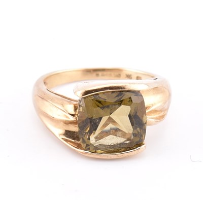 Lot 207 - HALLMARKED 9CT GOLD & IMPERIAL TOPAZ RING