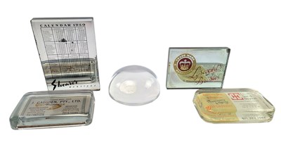 Lot 173 - MIXED SELECTION OF EARLY TO MID CENTURY GLASS PAPERWEIGHTS / DESK DISPLAYS
