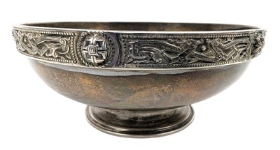 Lot 147 - 20TH CENTURY IRISH HALLMARKED CELTIC ORNAMENT SILVER FOOTED BOWL