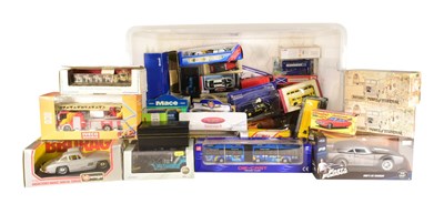Lot 400 - DIECAST - COLLECTION OF ASSORTED DIECAST MODELS