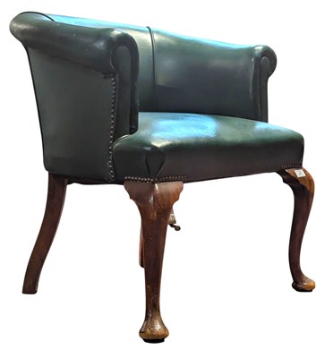 Lot 487 - QUEEN ANNE REVIVAL LEATHER UPHOLSTERED & MAHOGANY TUB OFFICE CHAIR