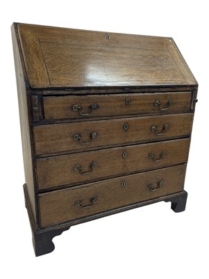 Lot 913 - 18TH CENTURY GEORGE III OAK BUREAU DESK