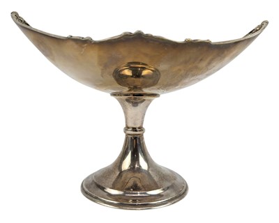 Lot 50 - 20TH CENTURY GEORGE V HALLMARKED SILVER FOOTED BON BON DISH