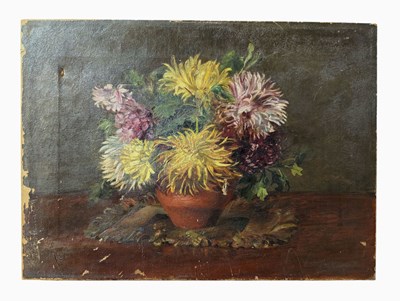Lot 512 - 19TH CENTURY ENGLISH SCHOOL OIL ON CANVAS STILL LIFE PAINTING OF CHRYSANTHEMUMS