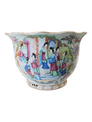 Lot 119 - LATE 19TH CENTURY CHINESE CANTONESE FAMILLE ROSE PORCELAIN PLANTER