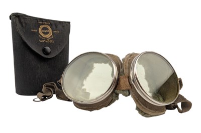 Lot 26 - PAIR OF 20TH CENTURY MOTORCYCLE DISPATCH RIDERS GOGGLES BY TRIPLEX XXX