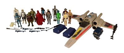 Lot 558 - STAR WARS - COLLECTION OF VINTAGE KENNER / PALITOY FIGURES