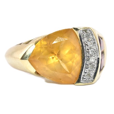 Lot 108 - HALLMARKED 9CT GOLD CITRINE & GARNET & DIAMOND COCKTAIL RING