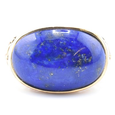 Lot 88 - HALLMARKED 9CT GOLD & LAPIS LAZULI DOME RING