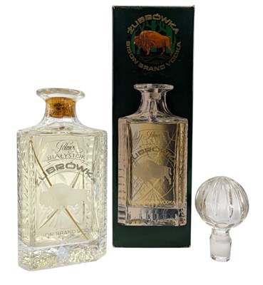 Lot 222 - ZUBROWKA BISON BRAND VODKA GLASS DECANTER & STOPPER BOTTLE IN BOX