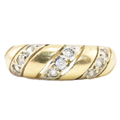 Lot 138 - 18CT GOLD & CZ DOME RING