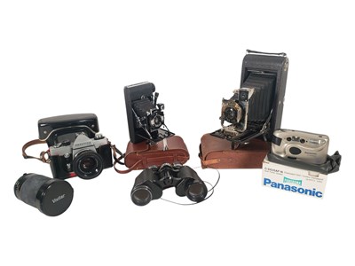 Lot 348 - COLLECTION OF 20TH CENTURY CAMERAS & OPTICS