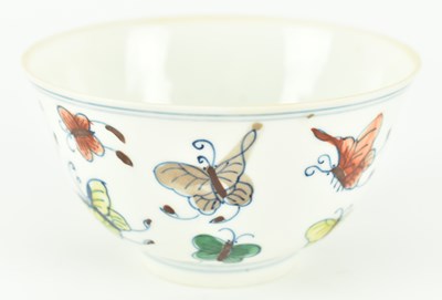 Lot 42 - MING CHENGHUA MARK DOUCAI BUTTERFLY TEA BOWL 明成化款斗彩蝴蝶茶碗