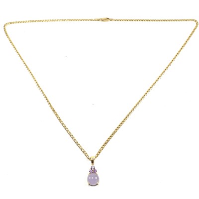 Lot 162 - LAVENDER JADE & AMETHYST PENDANT ON 9CT GOLD CHAIN NECKLACE
