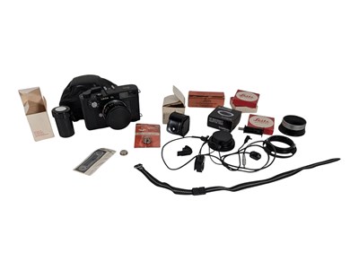 Lot 364 - LEICA, GERMANY - VINTAGE 20TH CENTURY 35MM CL CAMERA