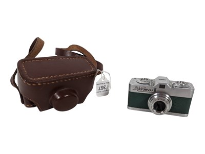 Lot 367 - MIKROMA, CZECH - VINTAGE MID CENTURY COMPACT SUB MINI CAMERA
