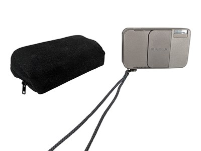 Lot 368 - FUJIFILM - LATE 20TH CENTURY 1990S DL SUPER MINI 35M COMPACT CAMERA