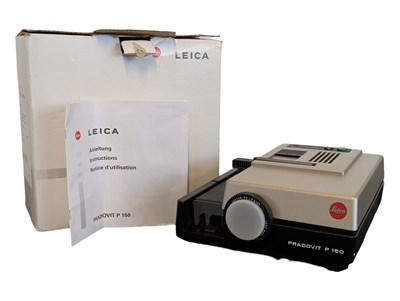 Lot 390 - LEICA, GERMANY - VINTAGE 20TH CENTURY BOXED PRADOVIT P 150 PROJECTOR