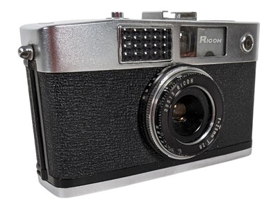 Lot 398 - RICOH, JAPAN - 1960S CADDY HALF FRAME 35MM CAMERA