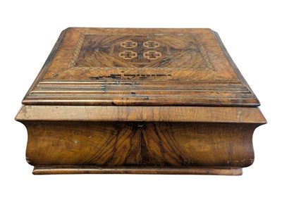 Lot 168 - 19TH CENTURY VICTORIAN WALNUT MARQUETRY TUNBRIDGE WARE LIDDED BOX