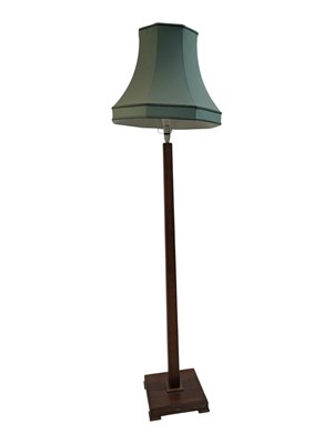 Lot 942 - EARLY 20TH CENTURY ART DECO WALNUT STANDARD LAMP