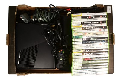 Lot 660 - GAMING - XBOX 360 CONSOLE & GAMES