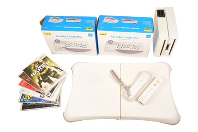 Lot 671 - GAMING - NINTENDO WII GAMING BUNDLE