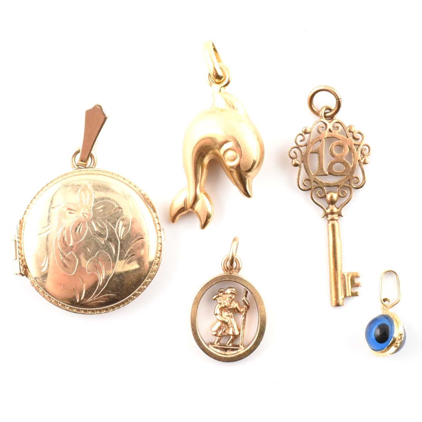 Lot 40 - COLLECTION OF GOLD NECKLACE PENDANTS & CHARMS