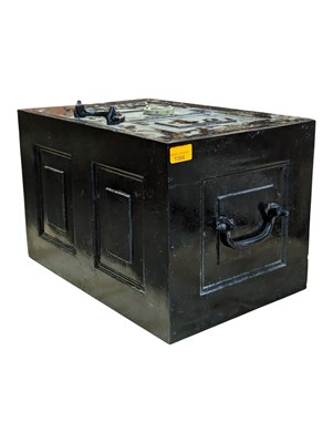 Lot 1064 - 19TH CENTURY VICTORIAN COALBROOKDALE CAST IRON FLOOR SAVE