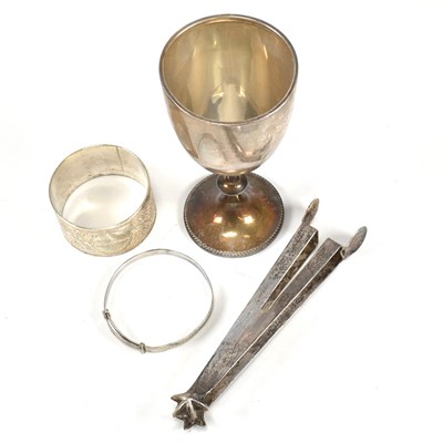 Lot 197 - GEORGE V HALLMARKED SILVER GOBLET, TONGS & NAPKIN RING