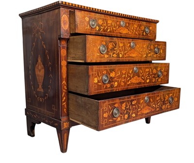 Lot 277 - DUTCH 18TH CENTURY MARQUETRY INLAID CHEST OF DRAWERS