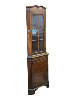 Lot 1070 - QUEEN ANNE REVIVAL WALNUT CORNER DISPLAY CABINET CUPBOARD