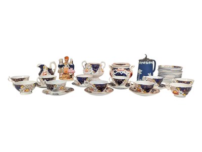 Lot 18 - LATE 19TH CENTURY VICTORIAN GAUDY TEA SERVICE