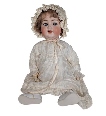 Lot 38 - DOLLS - GERMAN SIMON & HALBIG BISQUE HEADED DOLL