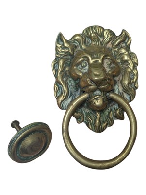 Lot 216 - LATE 19TH / EARLY 20TH CENTURY BRASS LION'S HEAD DOOR KNOCKER