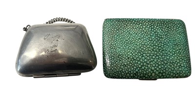 Lot 74 - AN ART DEC20TH CENTURY ART DECO SHAGREEN CIGARETTE CASE & A METAL COIN PURSE