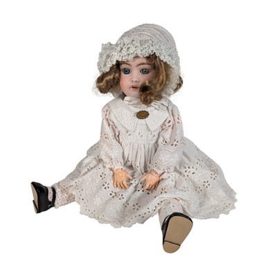 Lot 61 - DOLLS - ANTIQUE GERMAN SIMON & HALBIG BISQUE HEADED DOLL