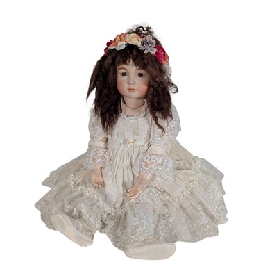 Lot 69 - DOLLS - ANTIQUE GERMAN SIMON & HALBIG BISQUE HEADED DOLL